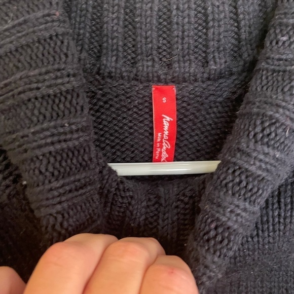 - Hannah Andersson women’s knit sweater - Picture 8 of 8